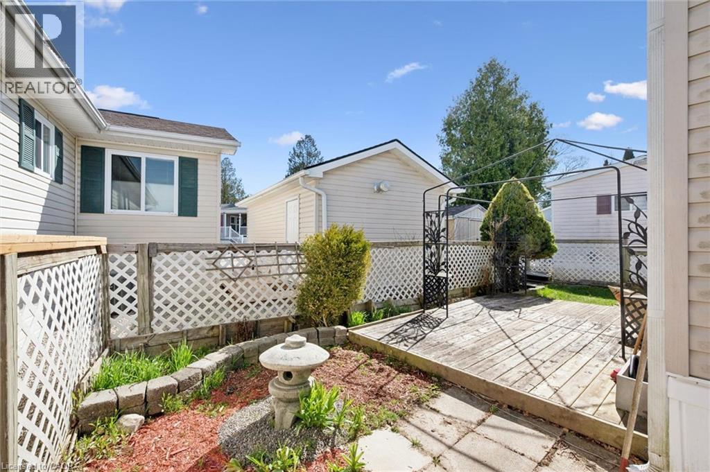27 Trillium Beach Drive, Puslinch, Ontario  N0B 2J0 - Photo 30 - 40852547