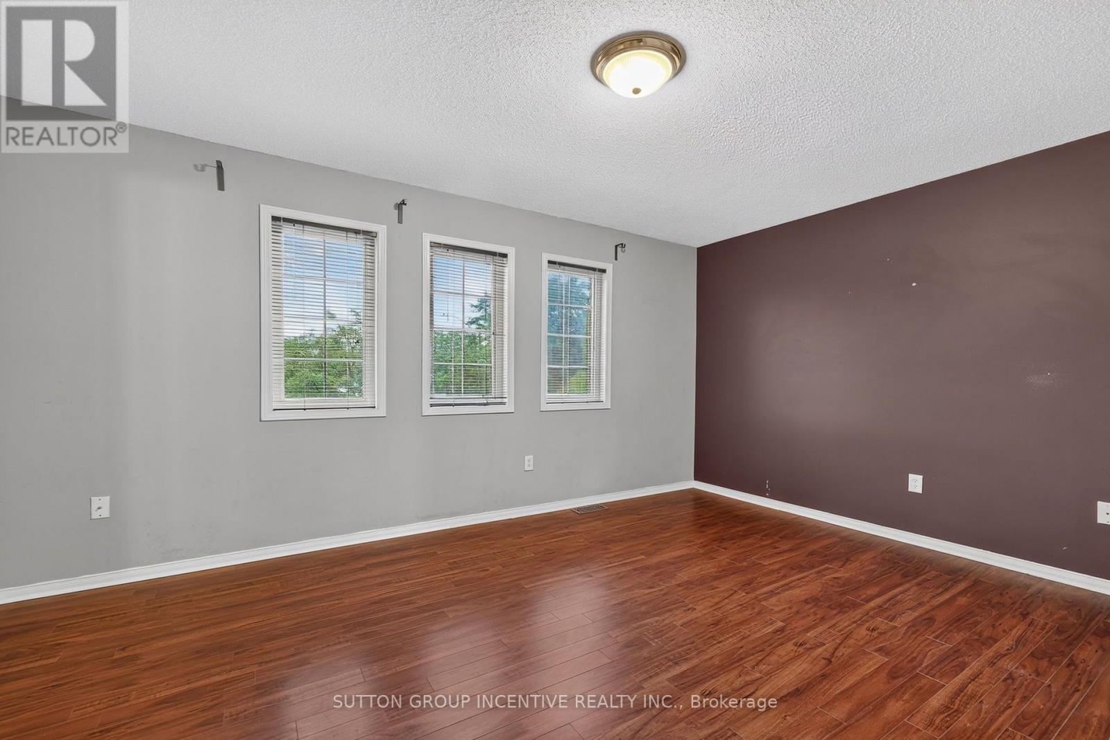 32 Sundew Drive, Barrie, Ontario  L4N 9L8 - Photo 19 - S13599954