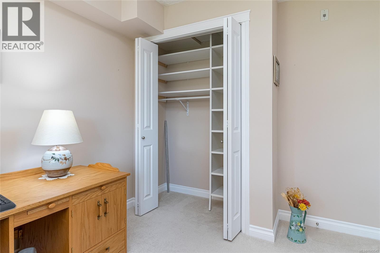 304 4536 Viewmont Ave, Saanich, British Columbia V8Z 5L2 - Photo 20 - 1042545