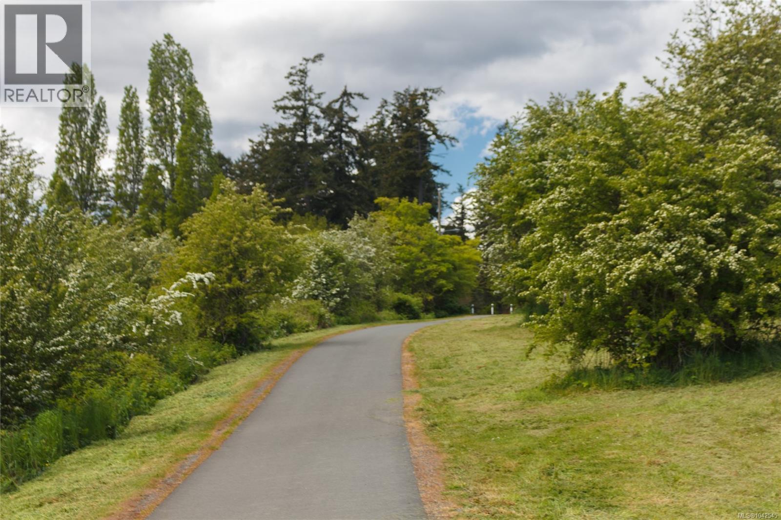 304 4536 Viewmont Ave, Saanich, British Columbia V8Z 5L2 - Photo 33 - 1042545