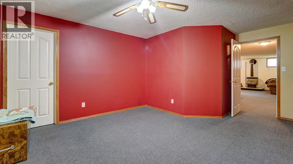 529 53 Avenue W, Claresholm, Alberta  T0L 0T0 - Photo 33 - A2332579