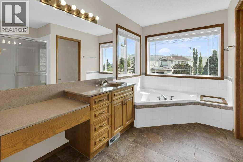 120 Gleneagles Terrace, Cochrane, Alberta  T4C 1W6 - Photo 14 - A2333824