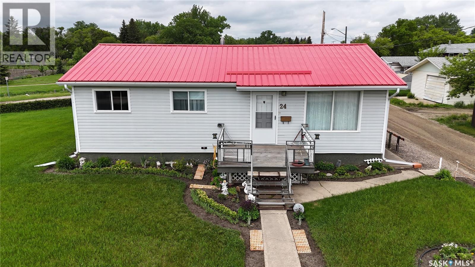 24 13th AVENUE SE, Swift Current, Saskatchewan