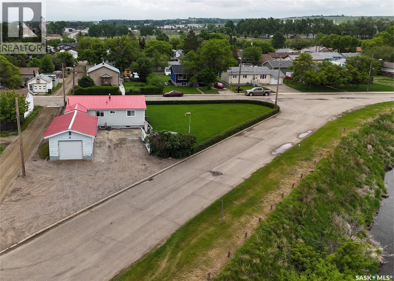 24 13th Avenue Se, Swift Current, Saskatchewan  S9H 4C3 - Photo 3 - SK038233