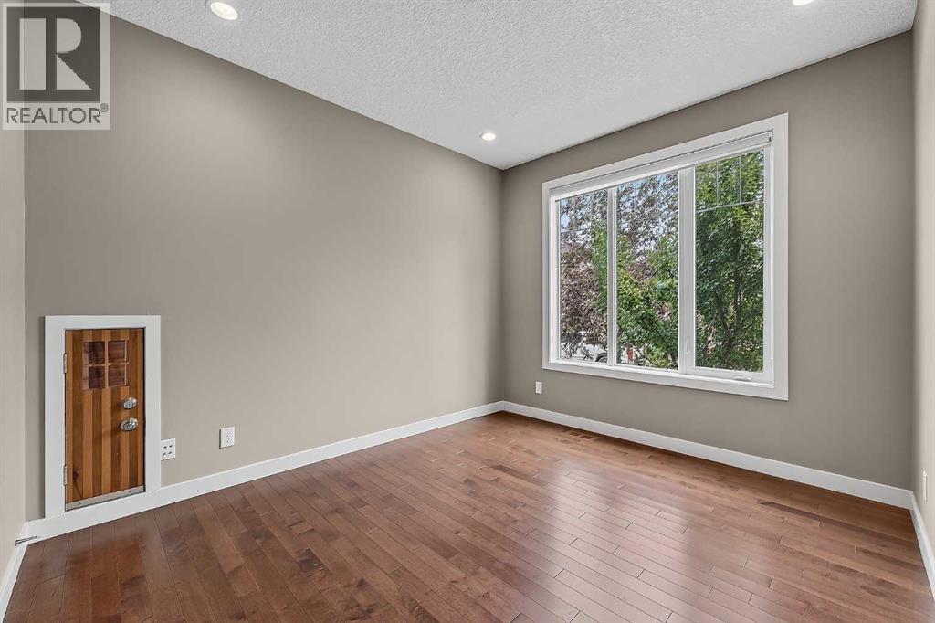 47 Elgin Meadows Road Se, Calgary, Alberta  T2Z 0S1 - Photo 10 - A2325756