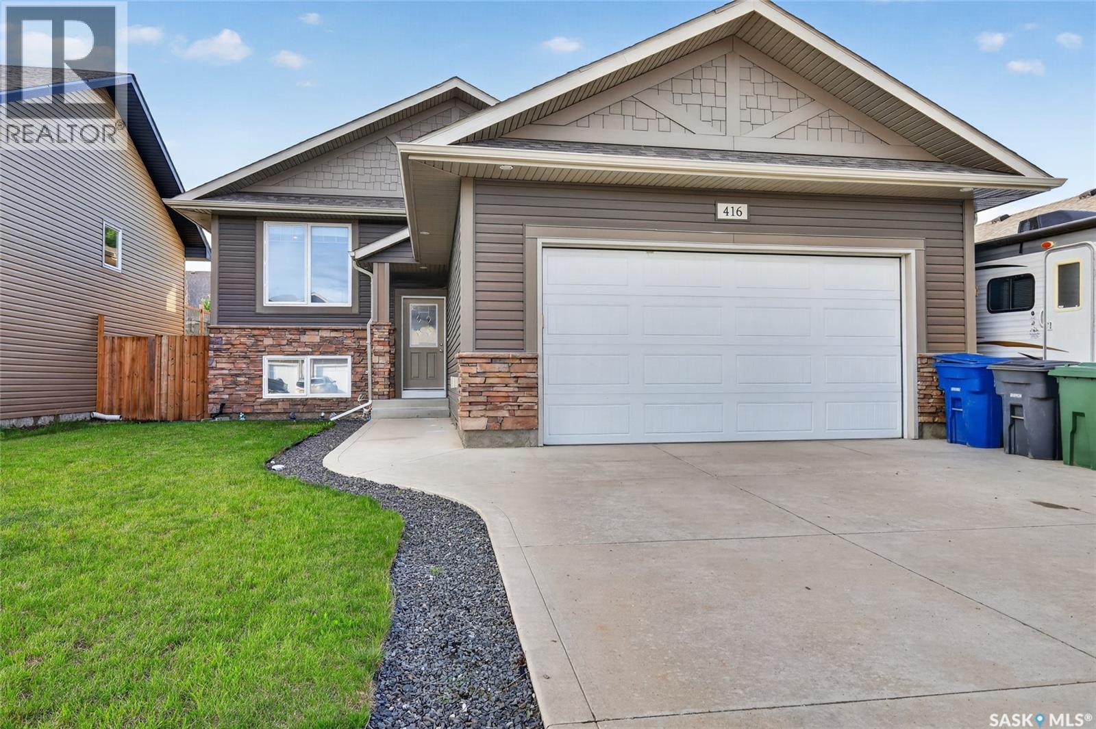 416 Loeppky Avenue, Dalmeny, Saskatchewan S0K 1E0 - Photo 2 - SK044306