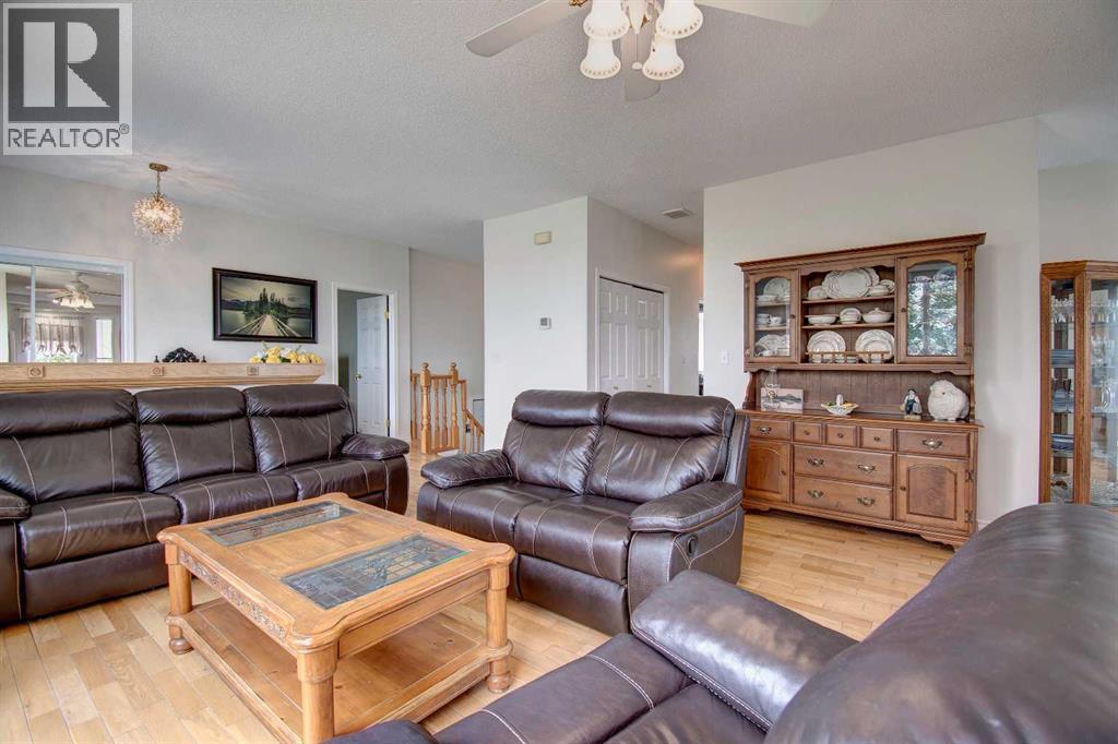 434 9 Street, Beiseker, Alberta  T0M 0G0 - Photo 8 - A2334060