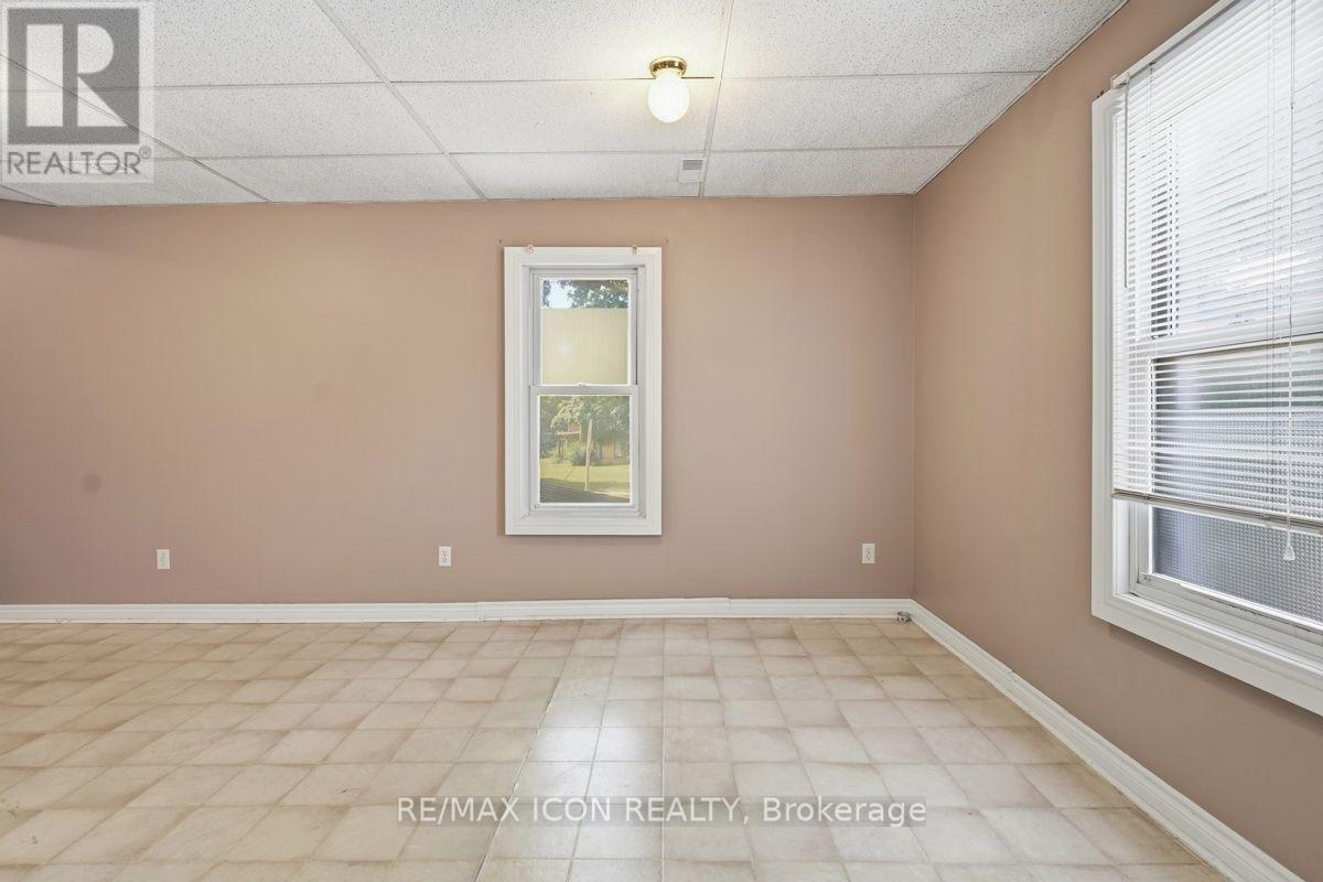 159 Front Street W, Strathroy-Caradoc, Ontario  N7G 1Y1 - Photo 35 - X13630310