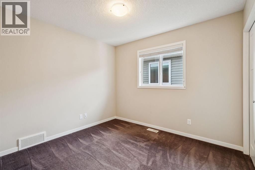173 Willow Green, Cochrane, Alberta  T4C 0Y9 - Photo 12 - A2326955