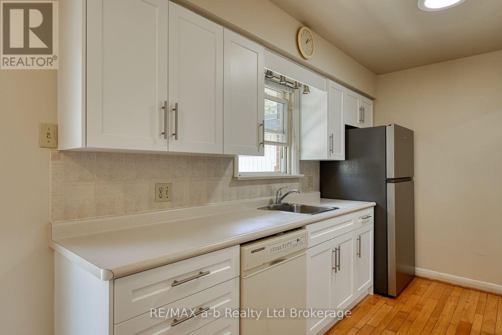 6752 Beattie Street, London South, Ontario  N6P 1A7 - Photo 19 - X13630292