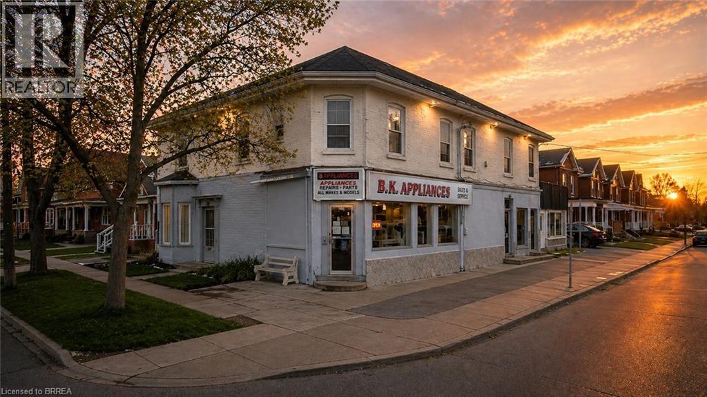260 MURRAY Street, Brantford, Ontario