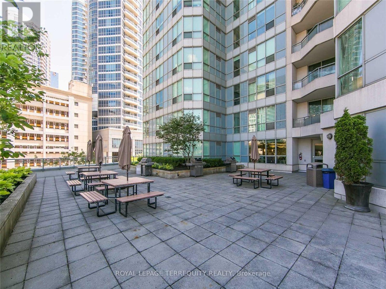 1812 - 230 Queens Quay W, Toronto, Ontario  M5J 2Y7 - Photo 17 - C13630322