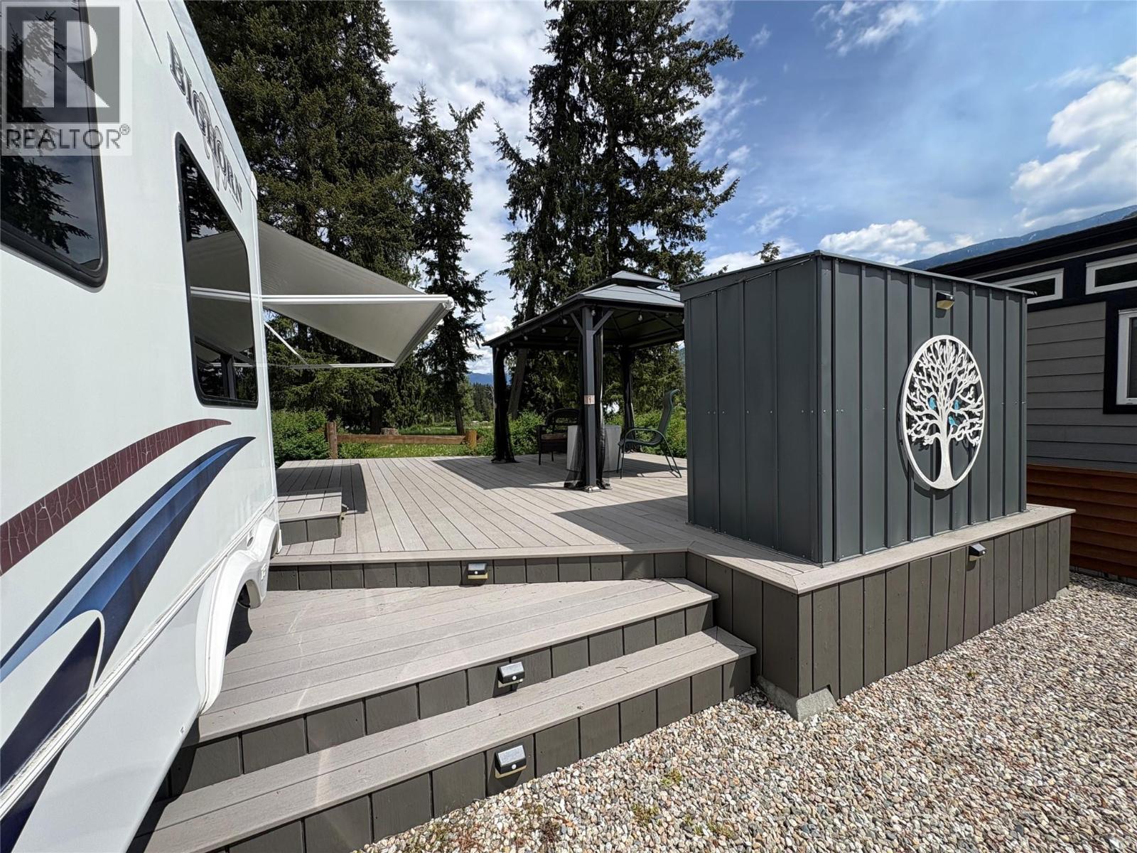 7298 3a Highway Unit# 31, Balfour, British Columbia  V1L 6S4 - Photo 4 - 10389248