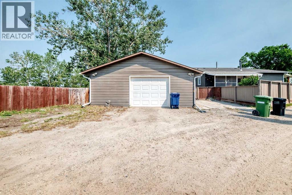31 Taylor Way SE, Airdrie, Alberta  T4A 1S4 - Photo 44 - A2330855