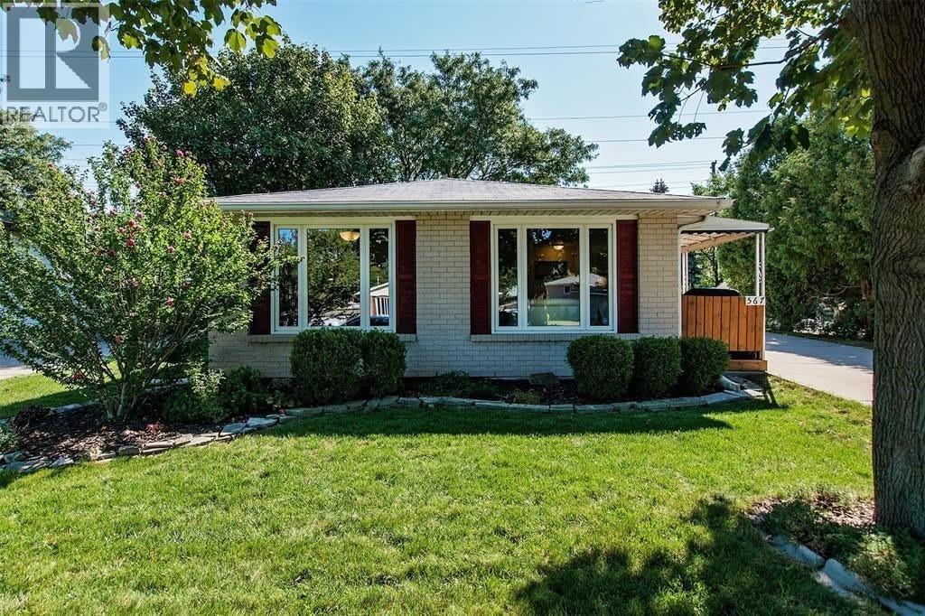 567 CARDIFF DRIVE, Sarnia, Ontario