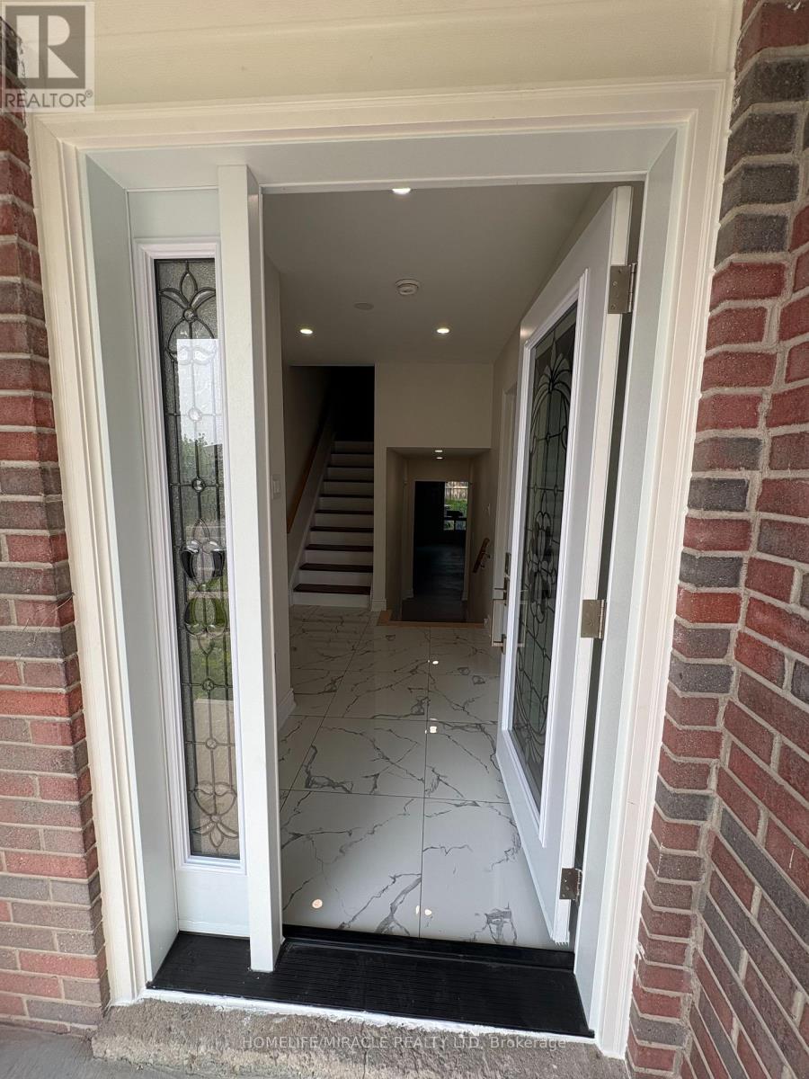 44 Sylvia Street, Barrie, Ontario  L4M 5J4 - Photo 3 - S13630286