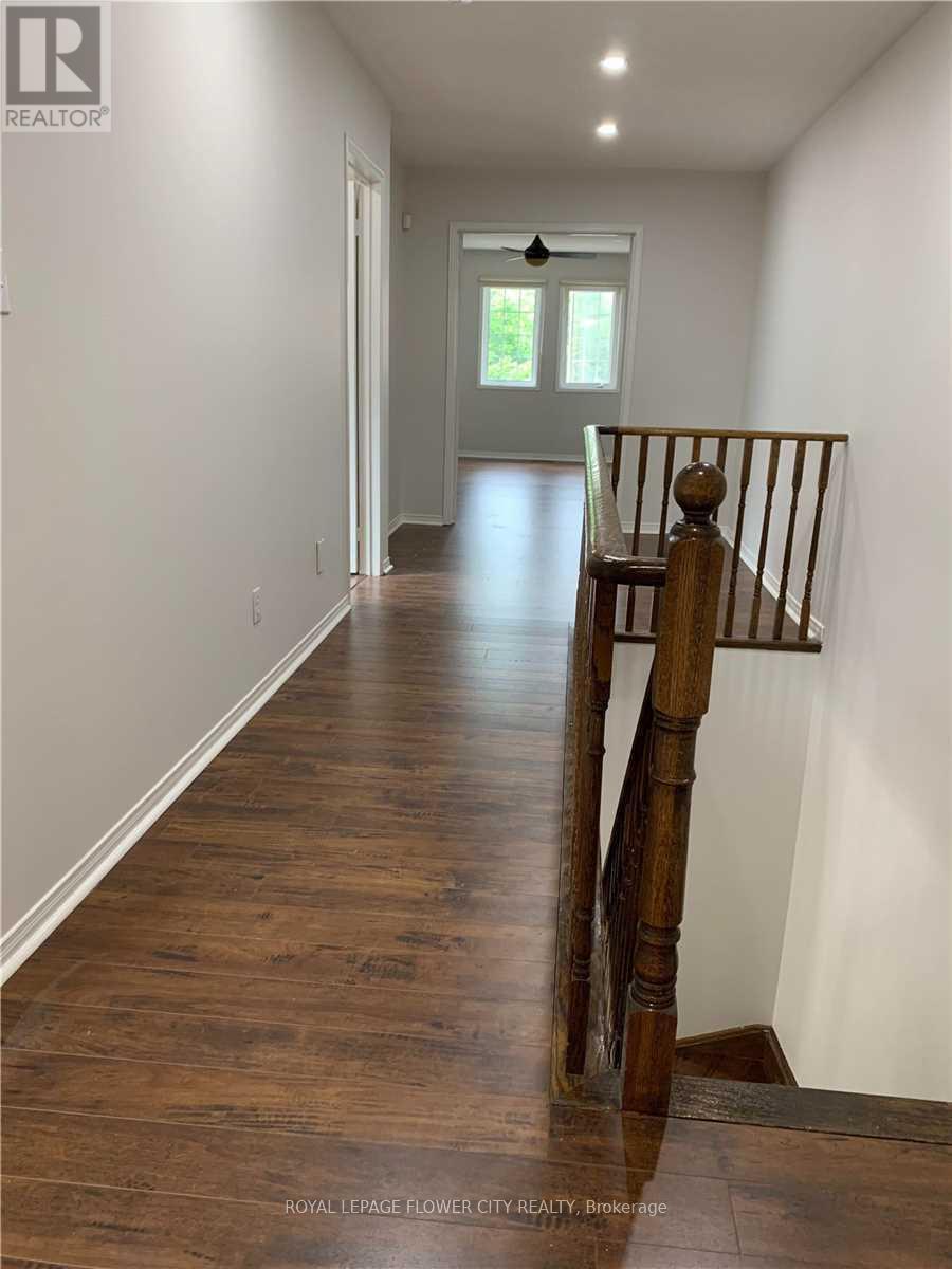 Upper - 7227 Para Place, Mississauga, Ontario  L5W 1K4 - Photo 17 - W13518772
