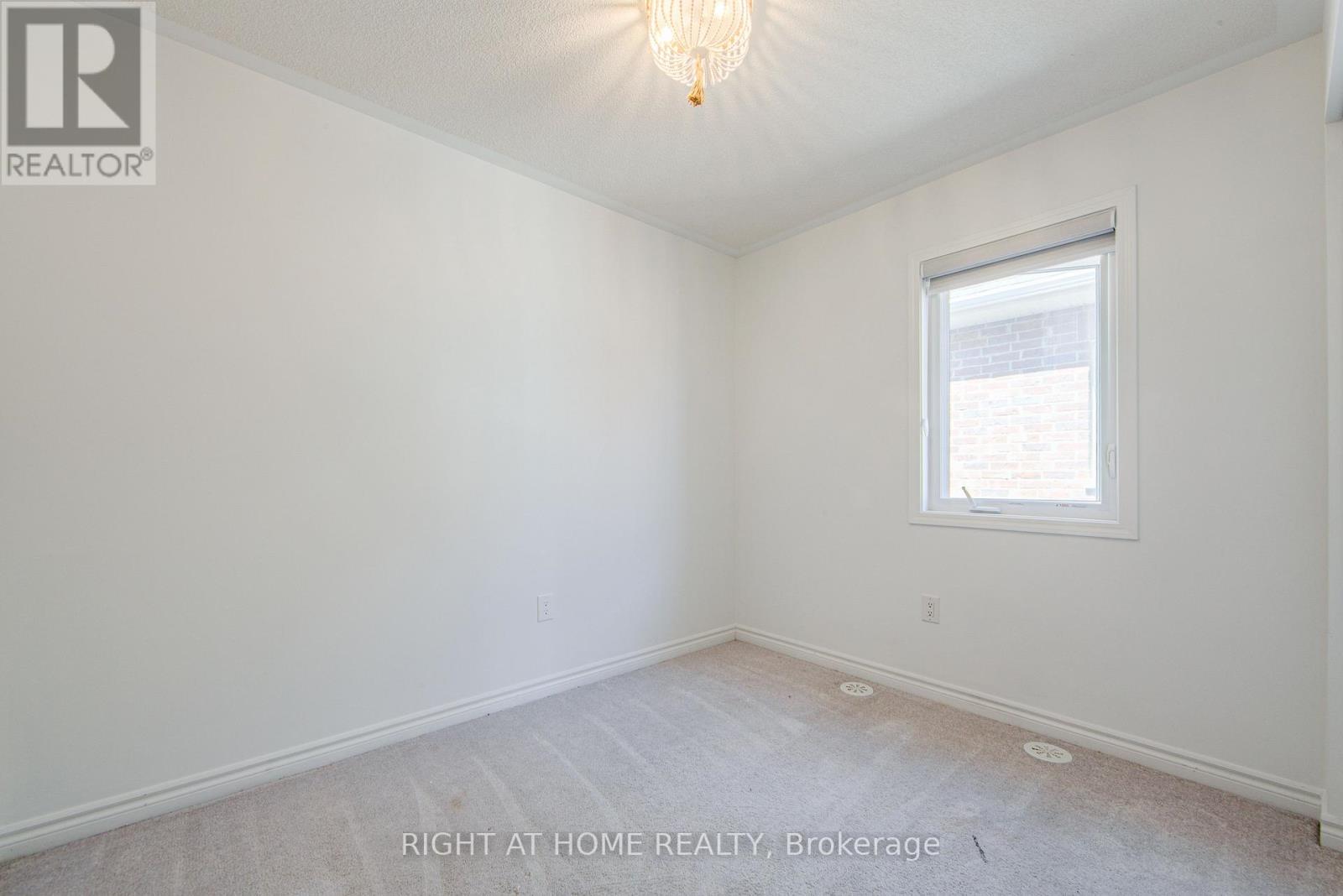 1270 Wintergreen Place, Milton, Ontario  L9E 1S4 - Photo 24 - W13630276