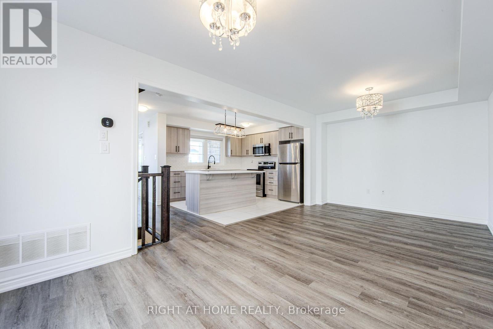 1270 Wintergreen Place, Milton, Ontario  L9E 1S4 - Photo 9 - W13630276
