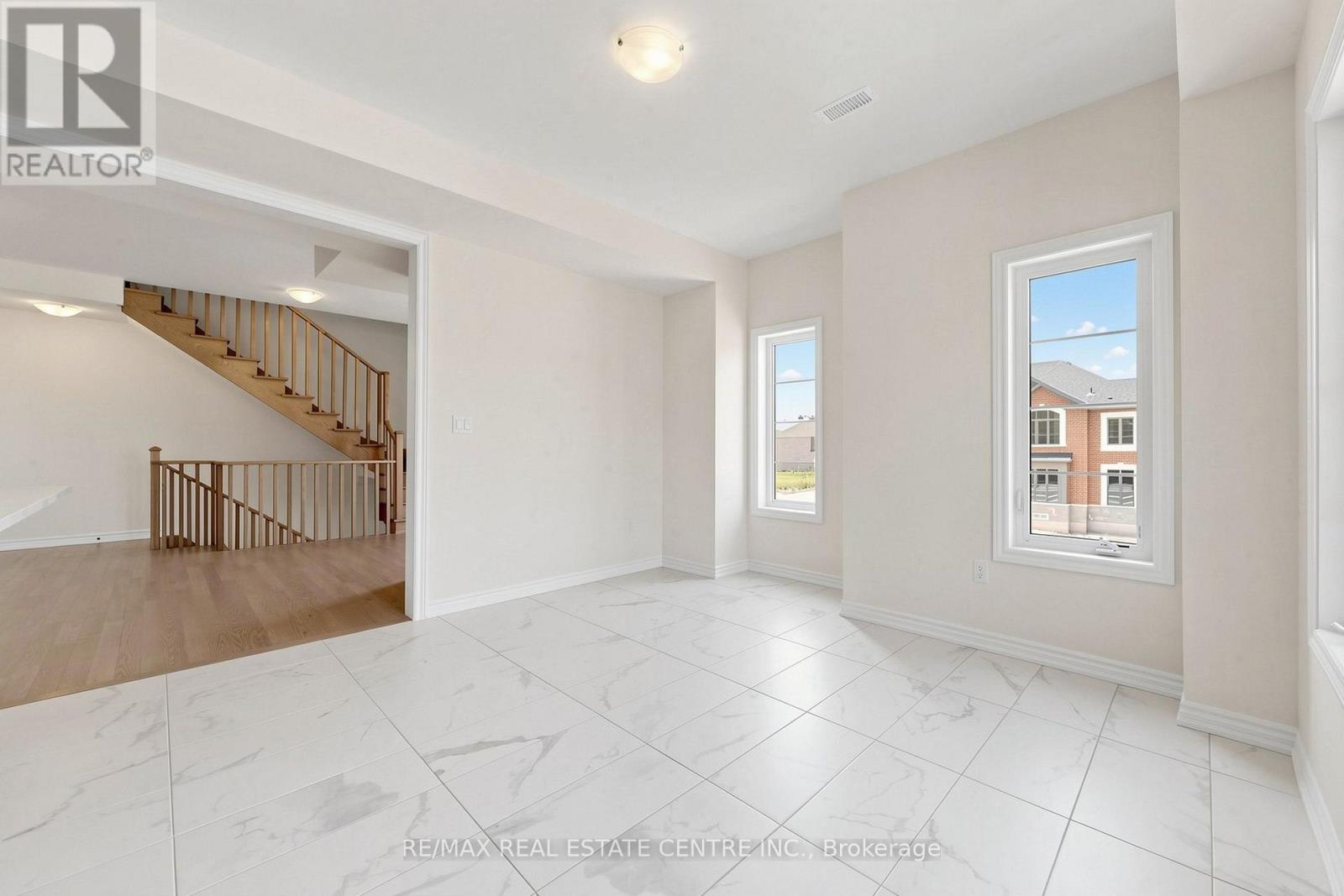 230 Fireweed Gate, Milton, Ontario  L9E 2B7 - Photo 17 - W13630280