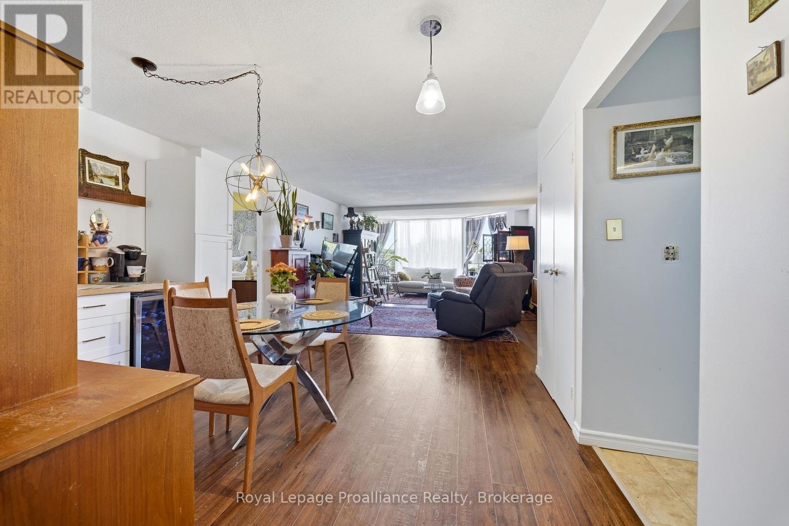401 - 344 Front Street, Belleville, Ontario  K8N 5M4 - Photo 10 - X13568936