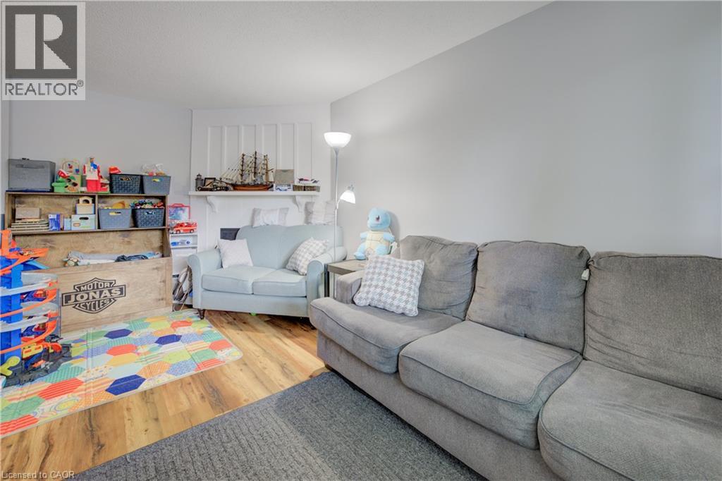 486 Springbank Street, Woodstock, Ontario  N4T 1K8 - Photo 3 - 40852803