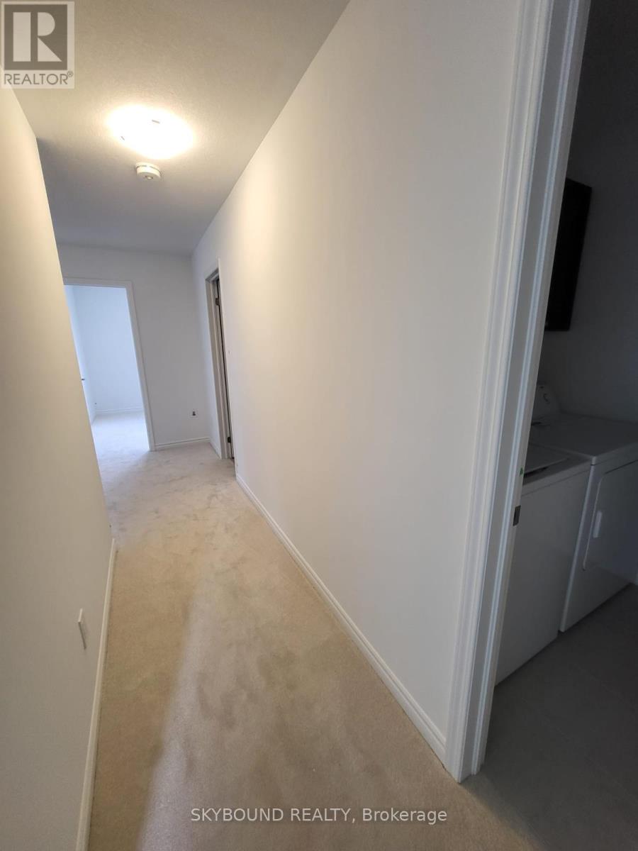 58 Histand Trail N, Kitchener, Ontario  N2R 0S2 - Photo 9 - X13630268