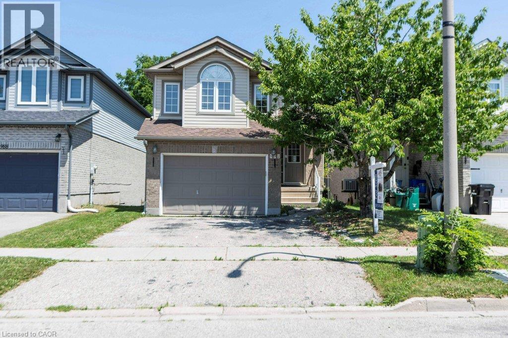 992 COPPER LEAF Crescent, Kitchener, Ontario