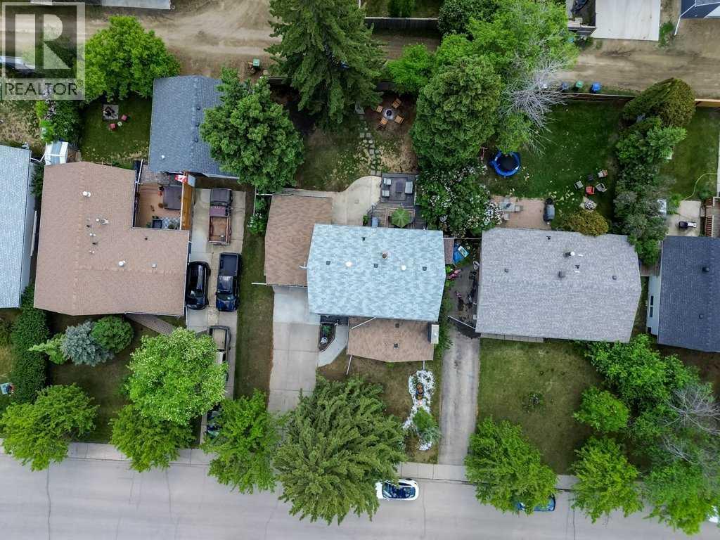 5 Selkirk Boulevard, Red Deer, Alberta  T4N 0G1 - Photo 35 - A2324459