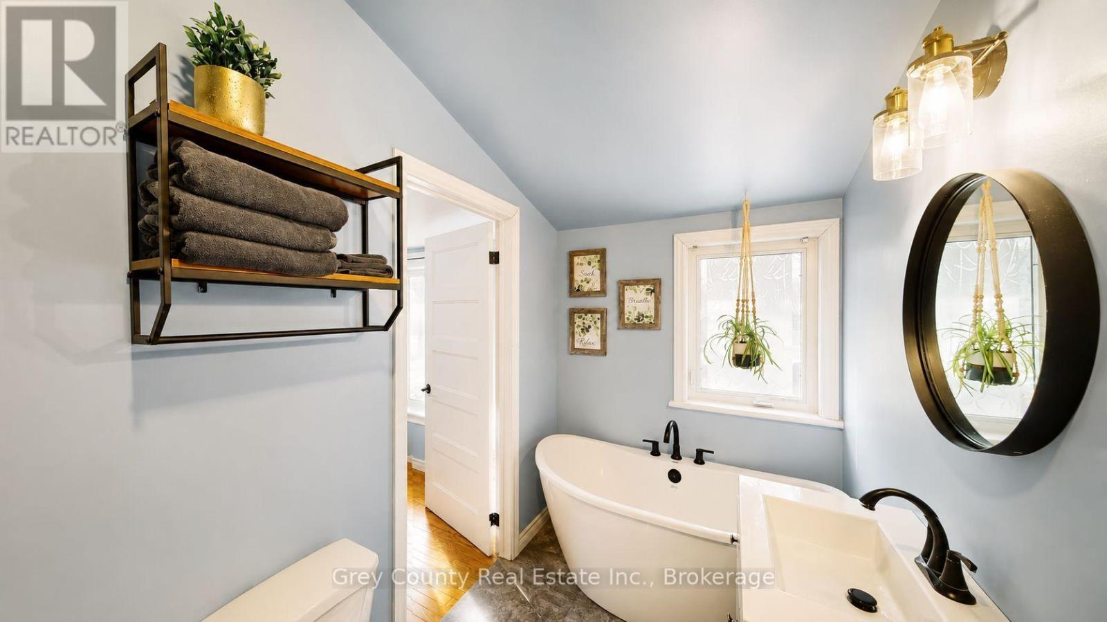 120 Mark Street W, Grey Highlands, Ontario  N0C 1H0 - Photo 32 - X13630166