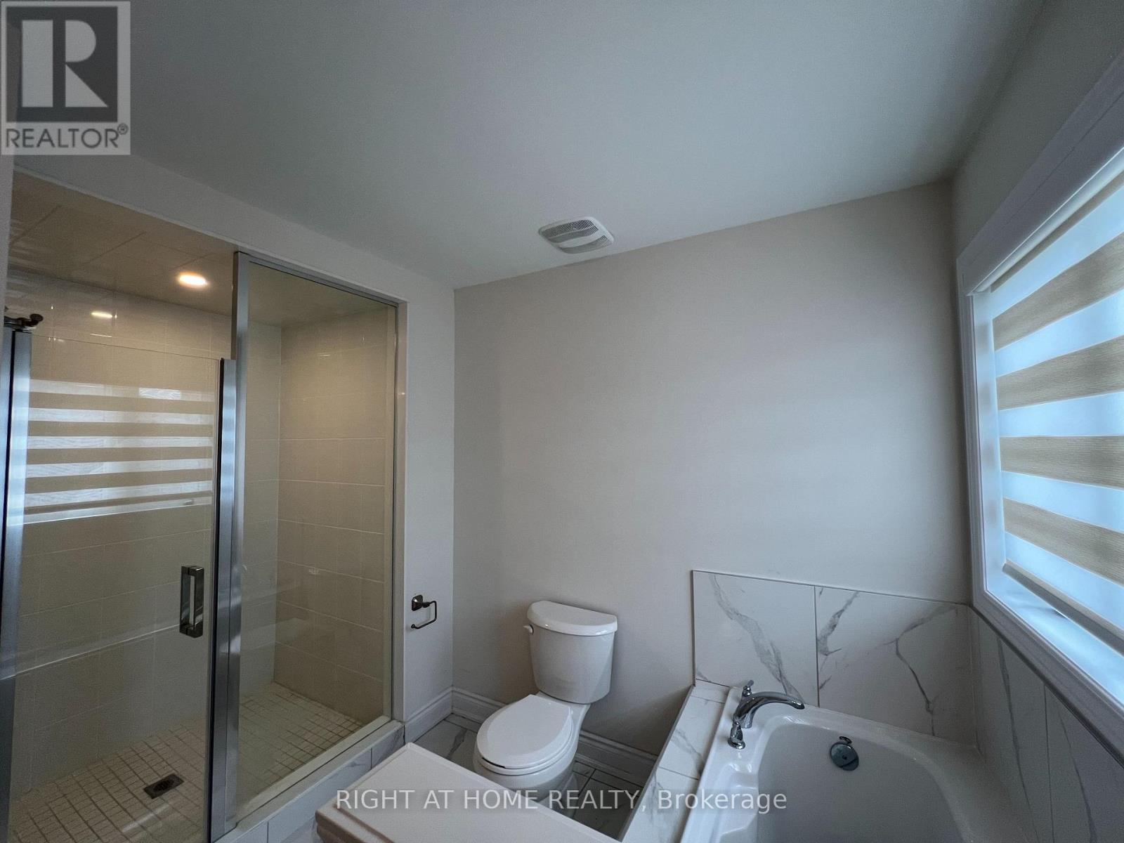 24 Tamworth Terrace W, Barrie, Ontario  L9J 0L5 - Photo 12 - S13629840