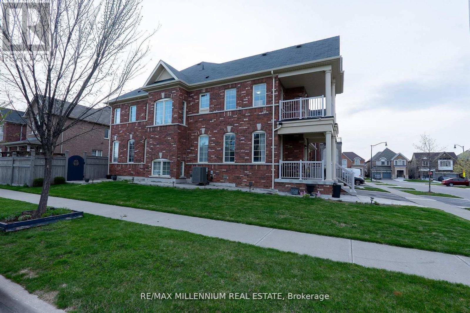8 Zelda Road, Brampton, Ontario  L6R 0B3 - Photo 48 - W13627584