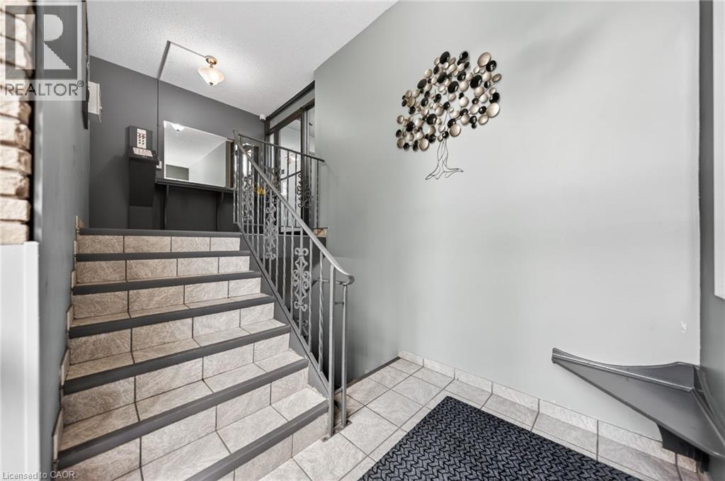 6 Shettleston Drive Unit# 102, Cambridge, Ontario  N3H 5E7 - Photo 5 - 40839420