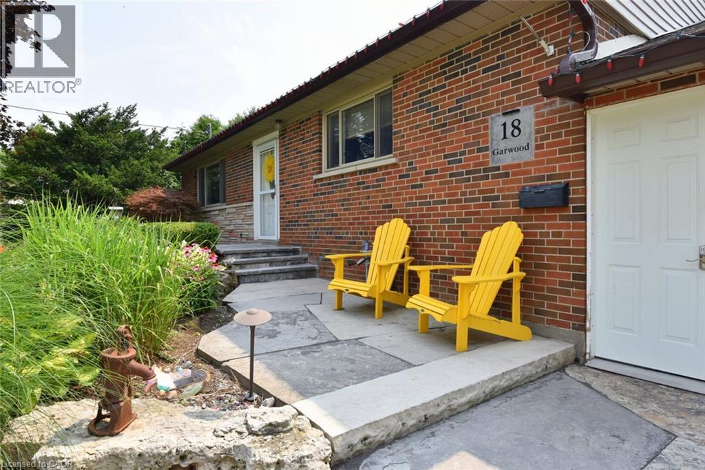 18 Garwood Avenue, Dundas, Ontario  L9H 7J9 - Photo 6 - 40851442