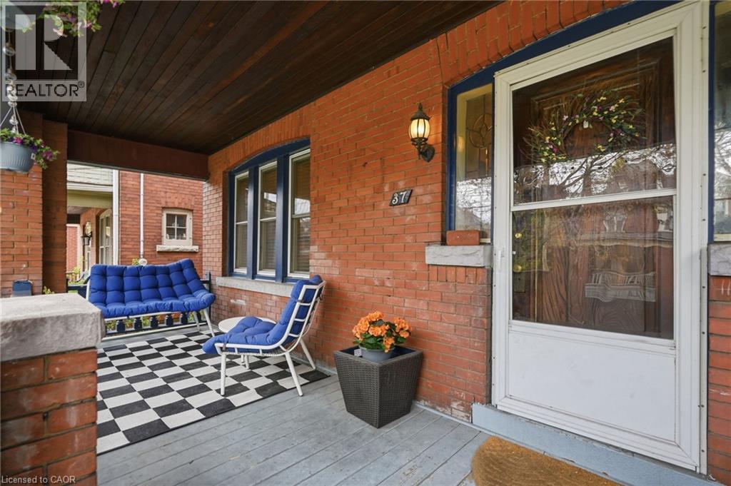 37 Connaught Avenue S, Hamilton, Ontario  L8M 3C3 - Photo 4 - 40852709