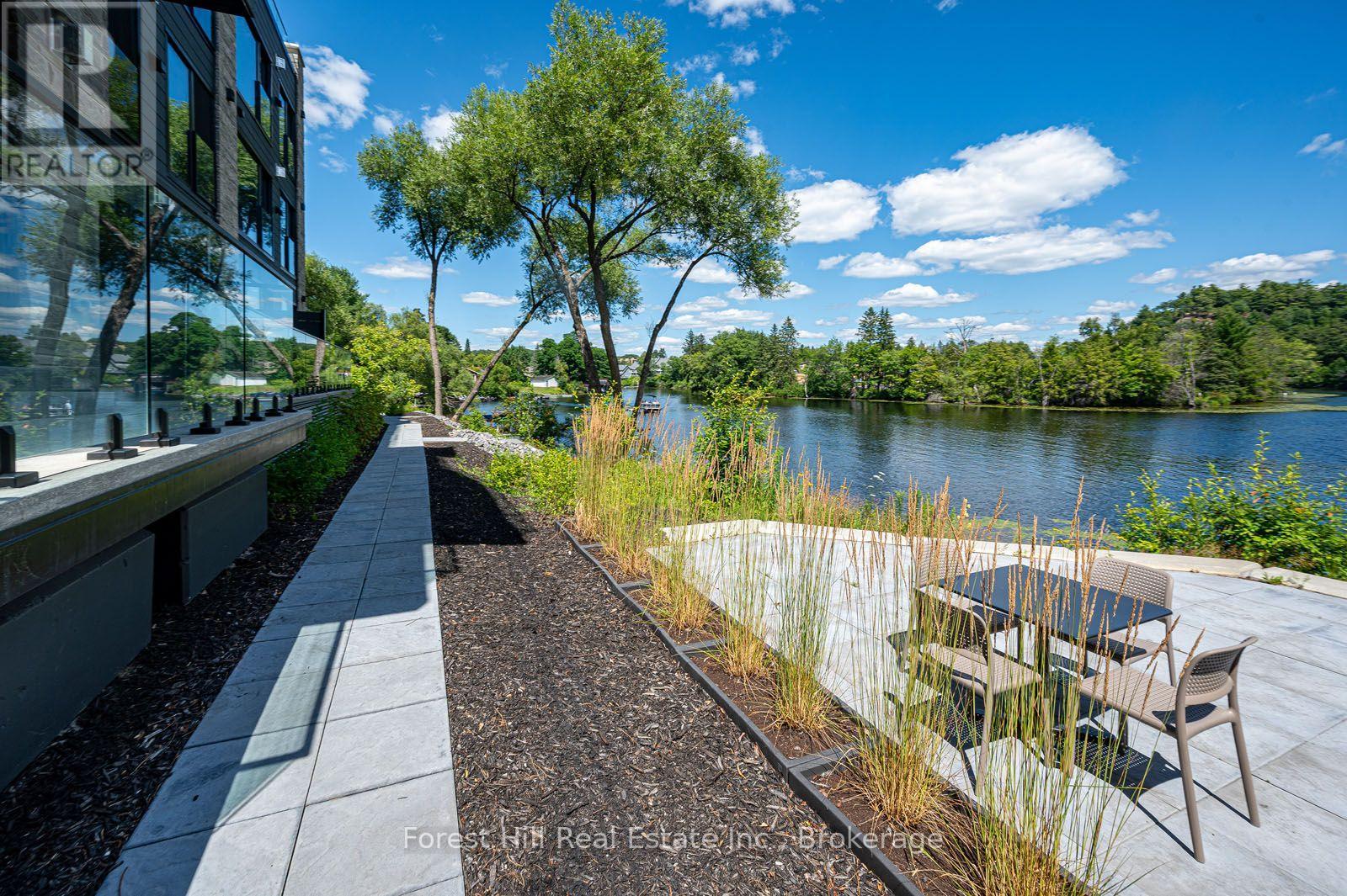 202 - 32 Brunel Road S, Huntsville, Ontario  P1H 1P5 - Photo 4 - X13630342