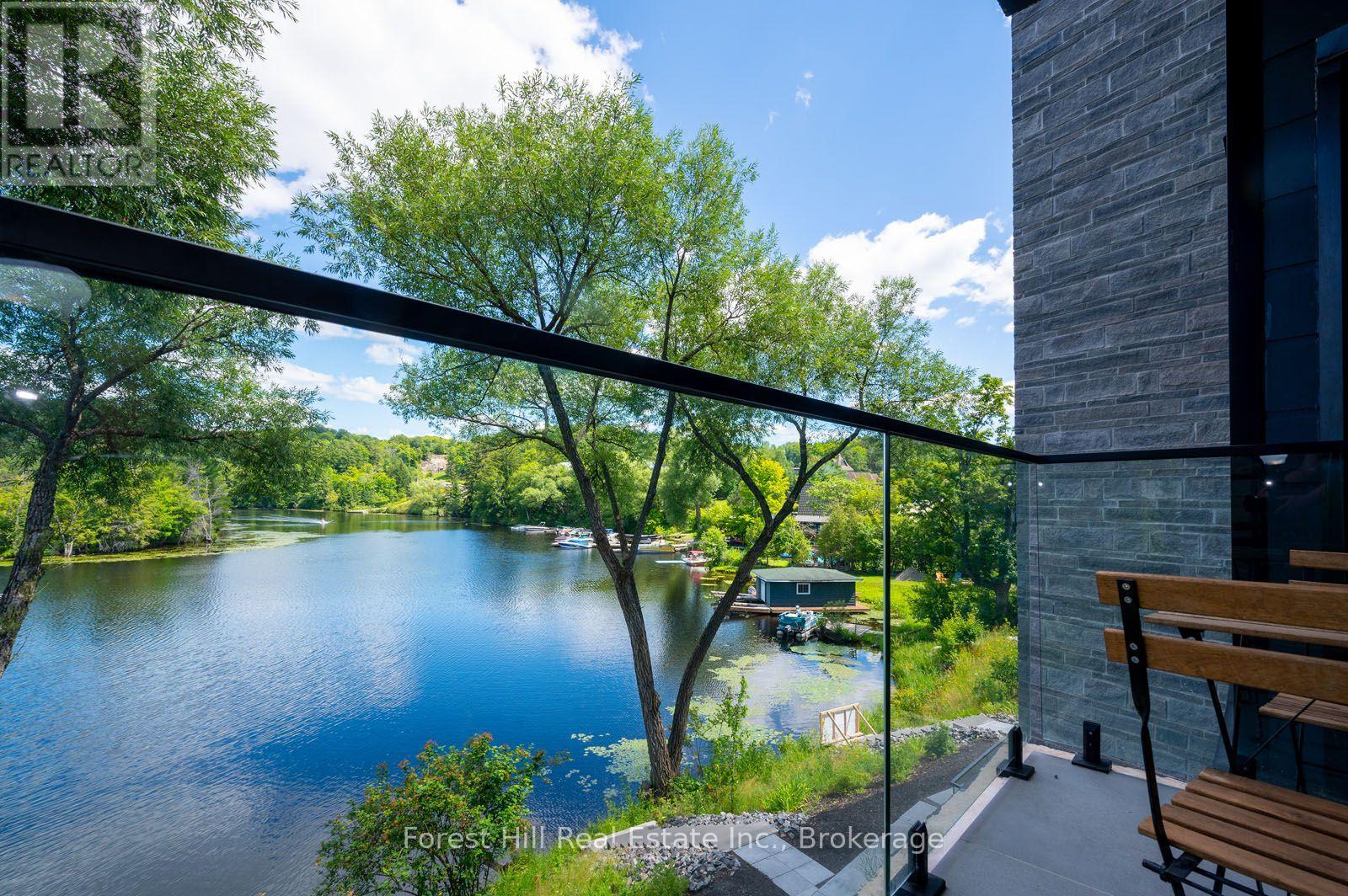 202 - 32 Brunel Road S, Huntsville, Ontario  P1H 1P5 - Photo 5 - X13630342