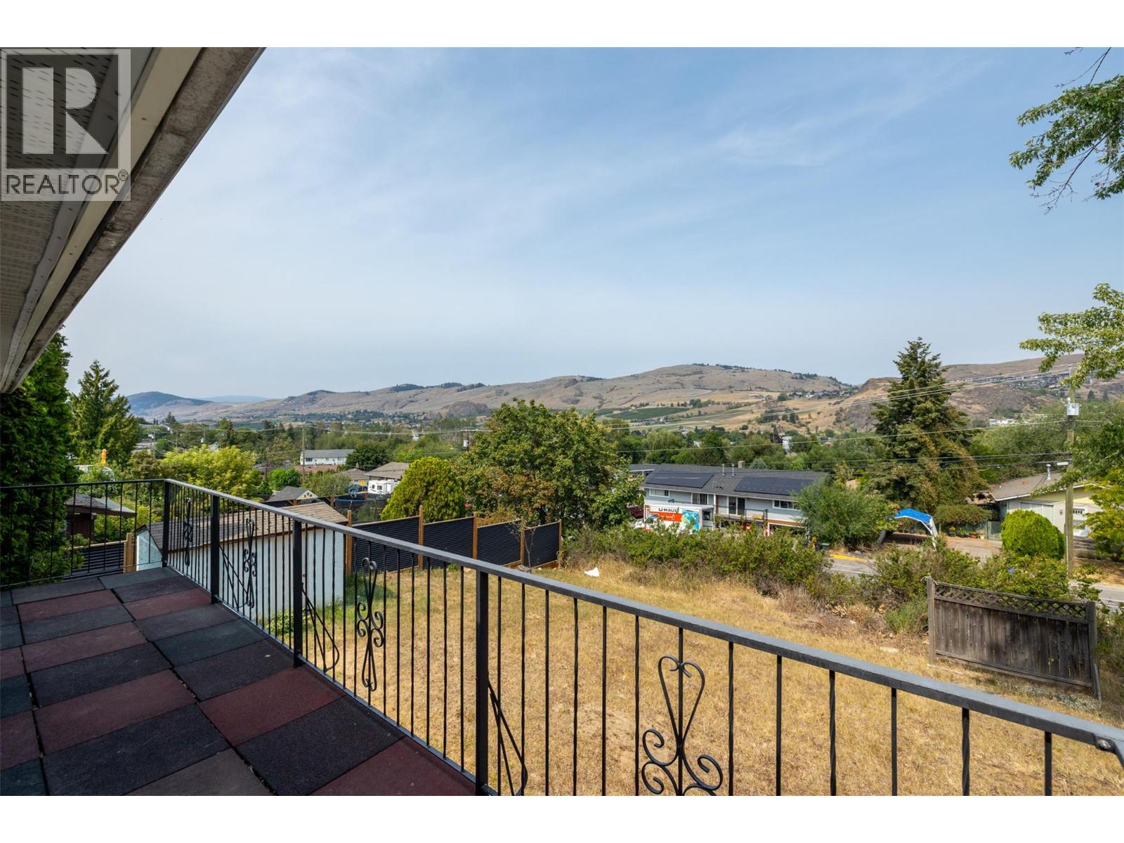 3805 22 Avenue, Vernon, British Columbia  V1T 1H7 - Photo 8 - 10396506