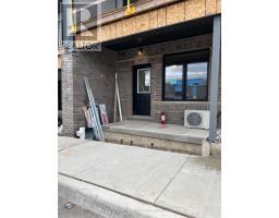 114 OAT LANE, Kitchener, Ontario