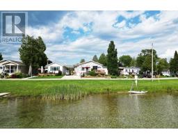 27 TRILLIUM BEACH PVT DRIVE, Puslinch, Ontario