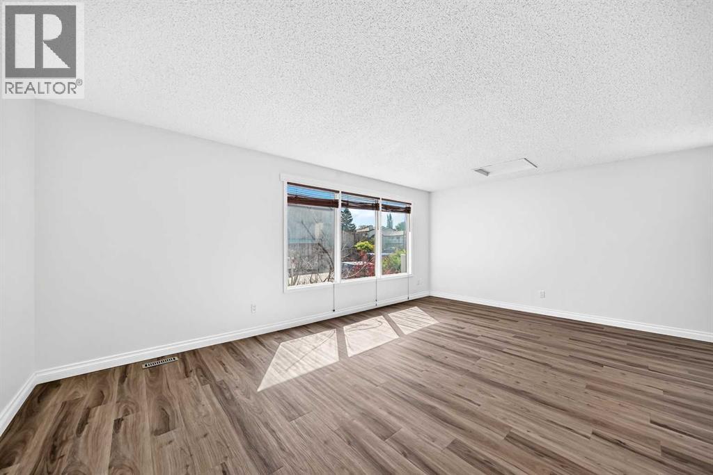 91 Cedarwood Hill SW, Calgary, Alberta  t2w 3h4 - Photo 13 - A2323249