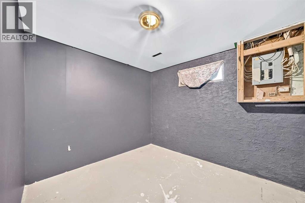 91 Cedarwood Hill SW, Calgary, Alberta  t2w 3h4 - Photo 37 - A2323249