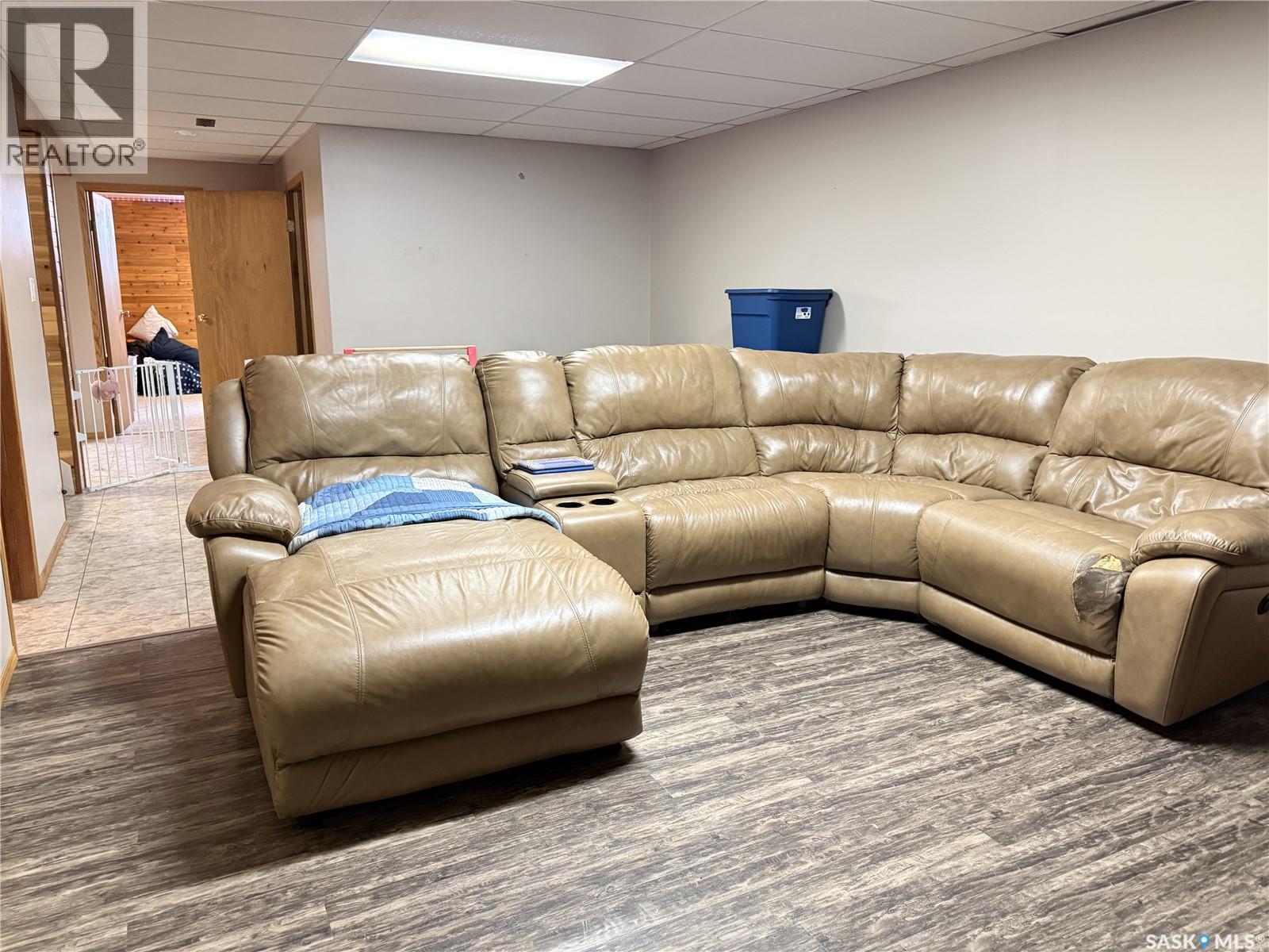 207 Maple Street, Outlook, Saskatchewan S0L 2N0 - Photo 47 - SK044253