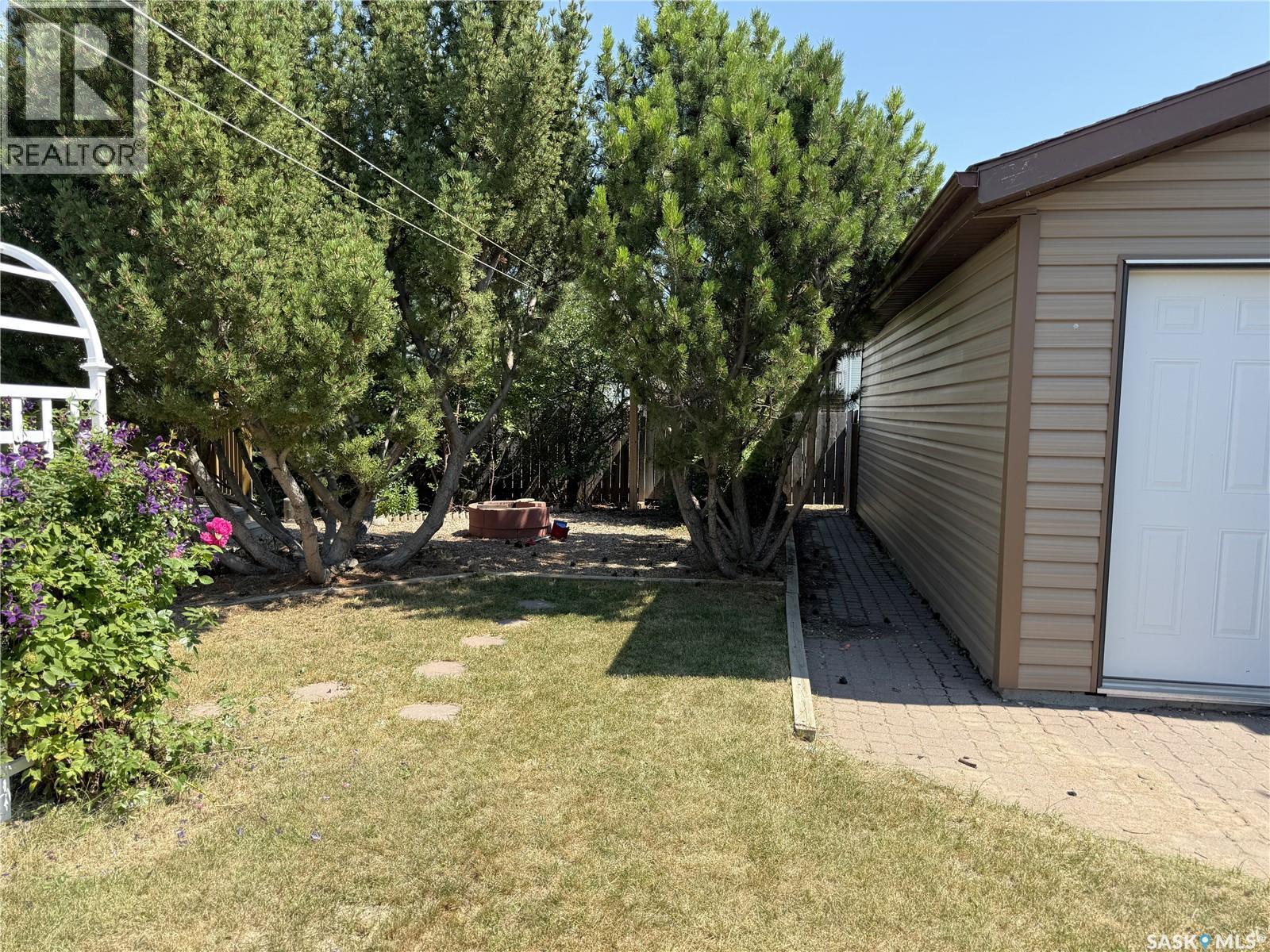 207 Maple Street, Outlook, Saskatchewan S0L 2N0 - Photo 51 - SK044253