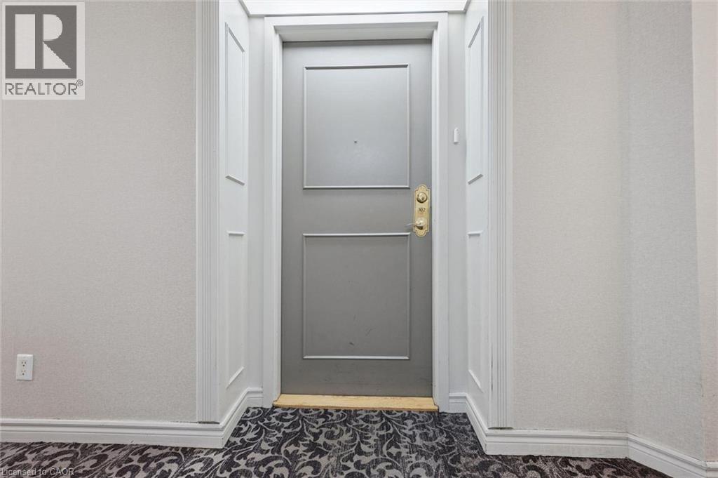 155 Hillcrest Avenue Unit# 302, Mississauga, Ontario  L5B 3Z2 - Photo 14 - 40849347