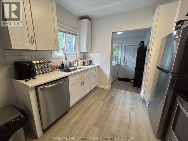 669 Bridge Avenue, Windsor, Ontario  N9B 2M5 - Photo 3 - 26018603