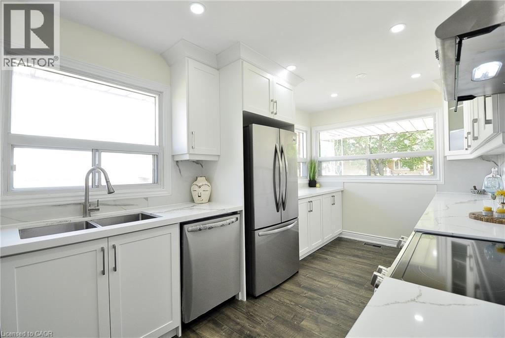 75 Olympic Drive E Unit# Main, Kitchener, Ontario  N2M 3S7 - Photo 3 - 40845972