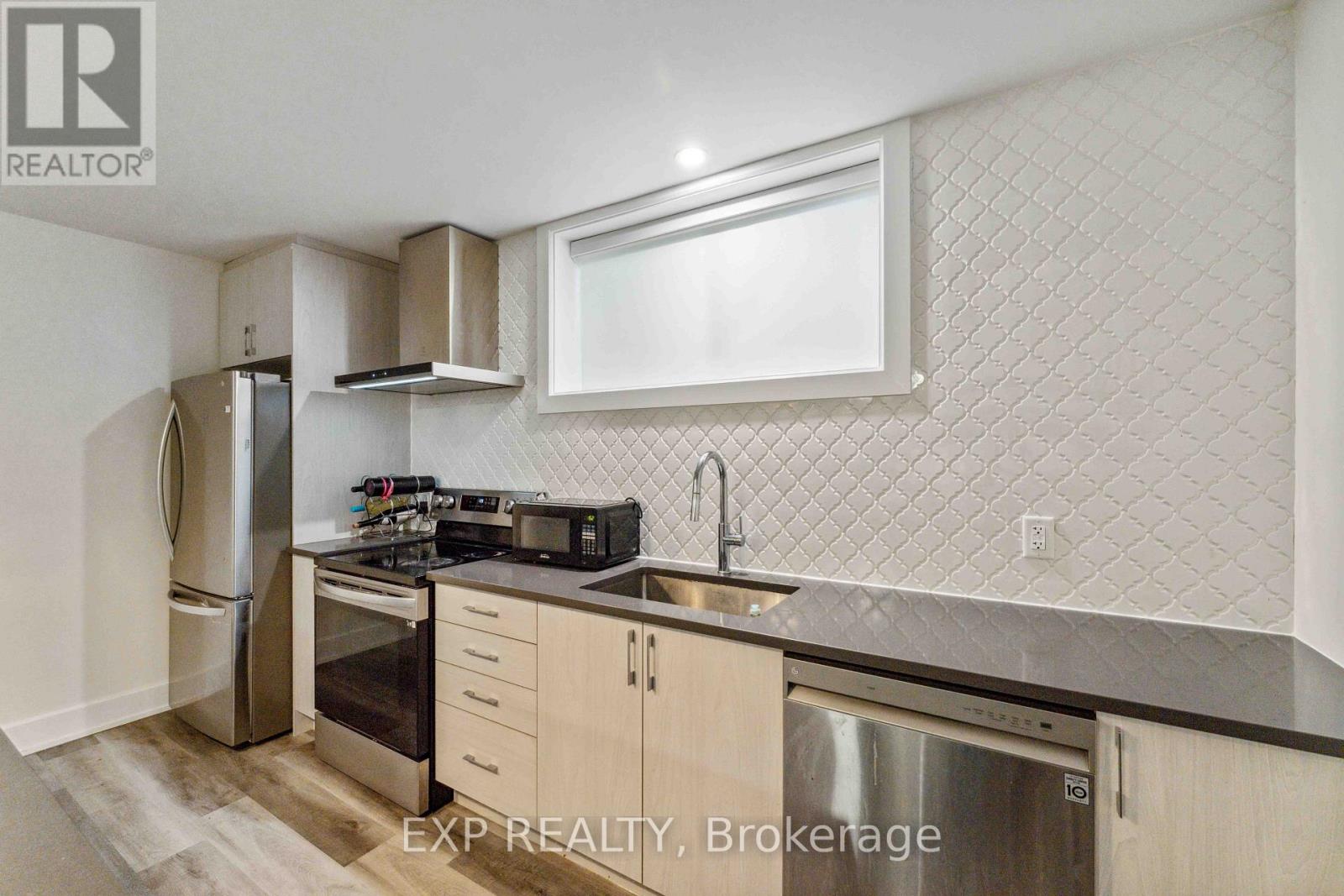 B - 12 Sylvester Street, Ottawa, Ontario  K1K 1V7 - Photo 7 - X13630404