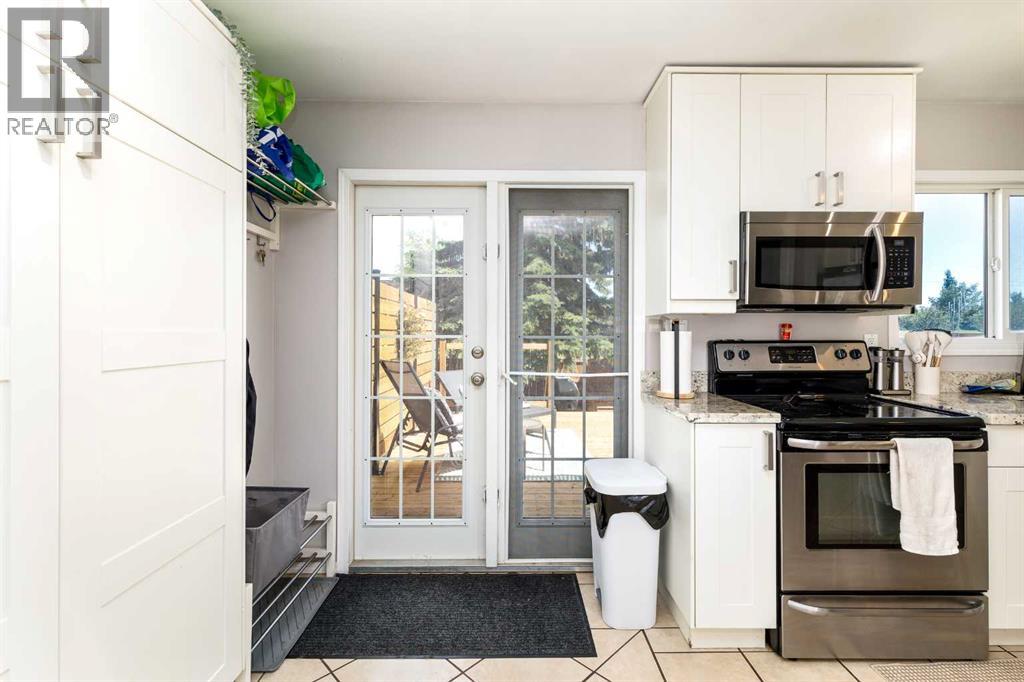 41 Mcdougall Crescent, Red Deer, Alberta  T4R 1T2 - Photo 6 - A2327217