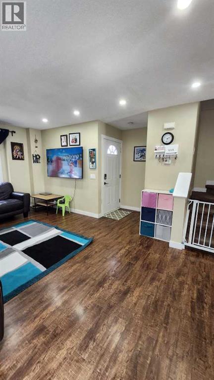 47 Martinridge Way Ne, Calgary, Alberta  T3J 3C9 - Photo 7 - A2324590